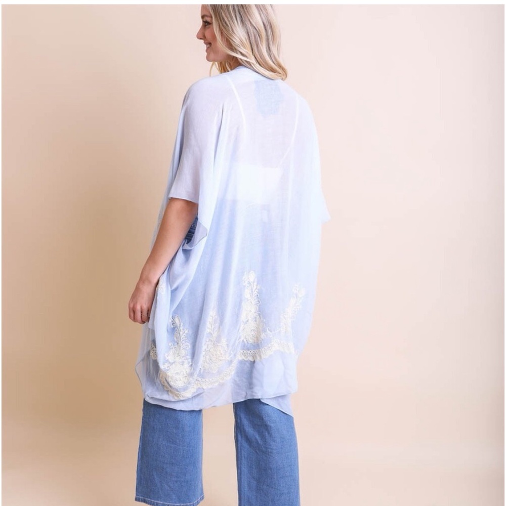 Floral Embroidered Stitch Kimono